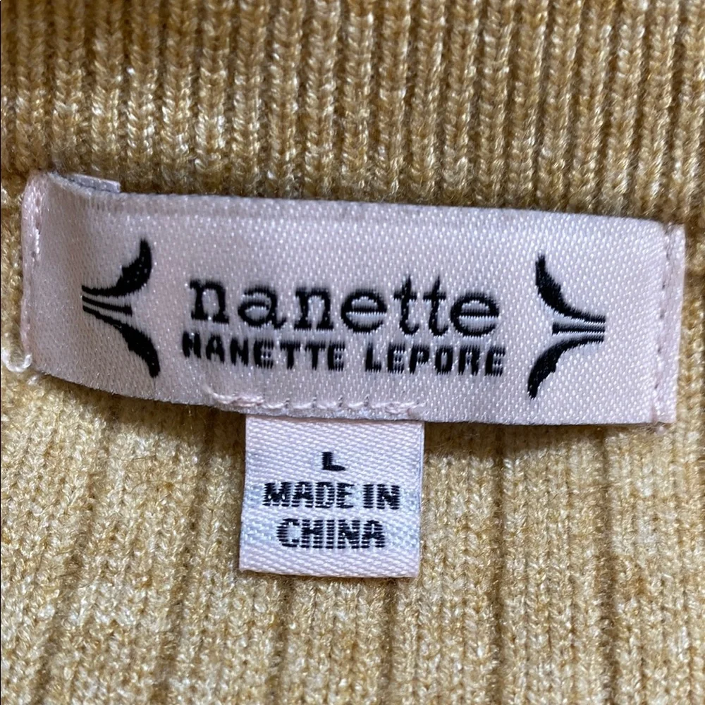 Nanette Lepore Gold/Mustard Sweater with Black Accents Size Large - Picture 6 of 13